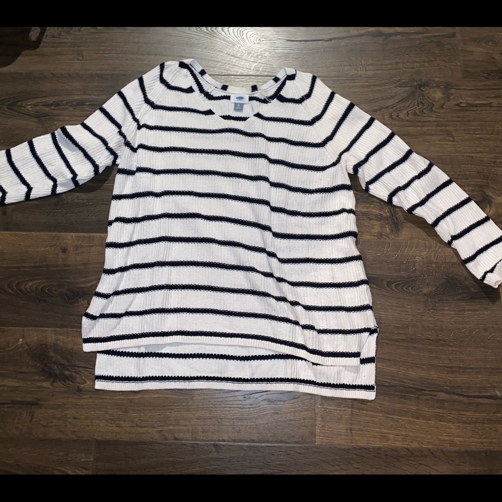 Old Navy Sweater